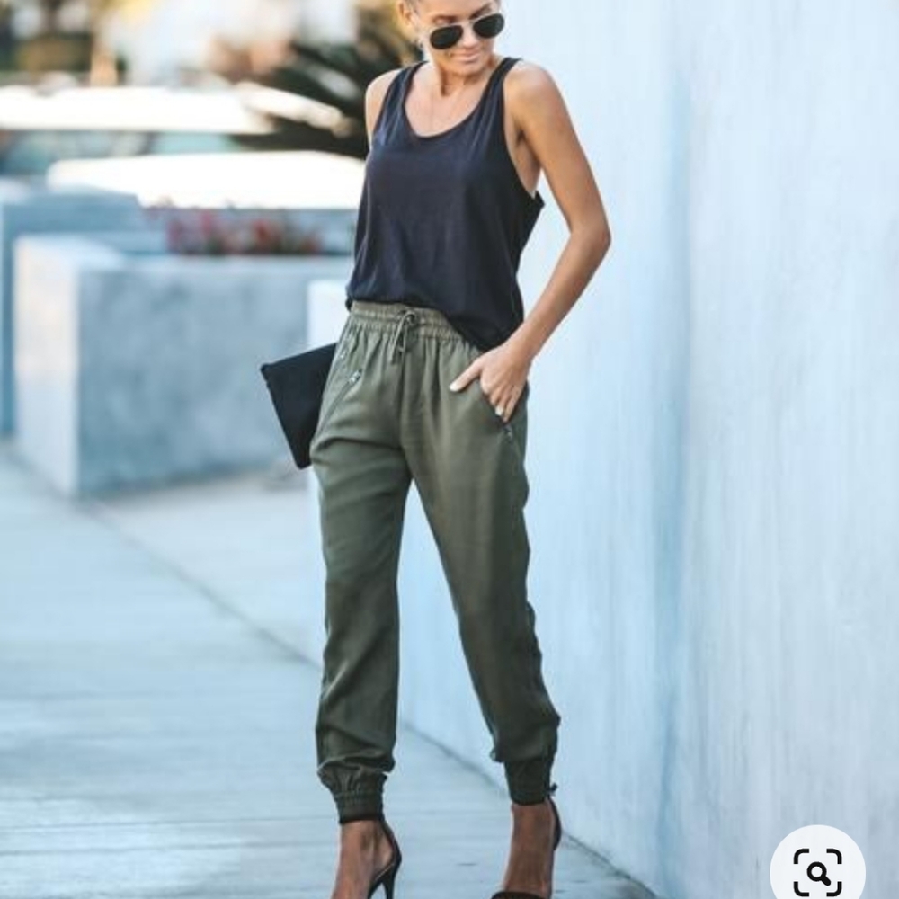 Peyton joggers in Olive